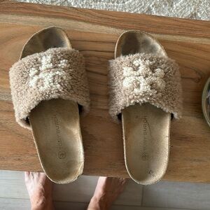 Gently worn Tory Burch rug strap sandals